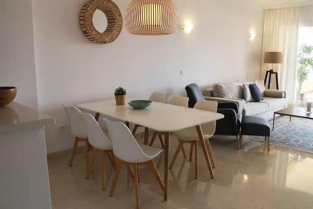 Apartmán Ref 12 Luxury Aparment With Views Marbella Exteriér fotografie